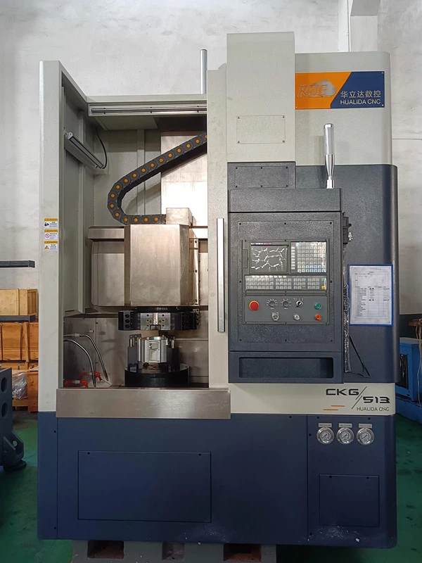 CNC stružnika in rezkalni stroj